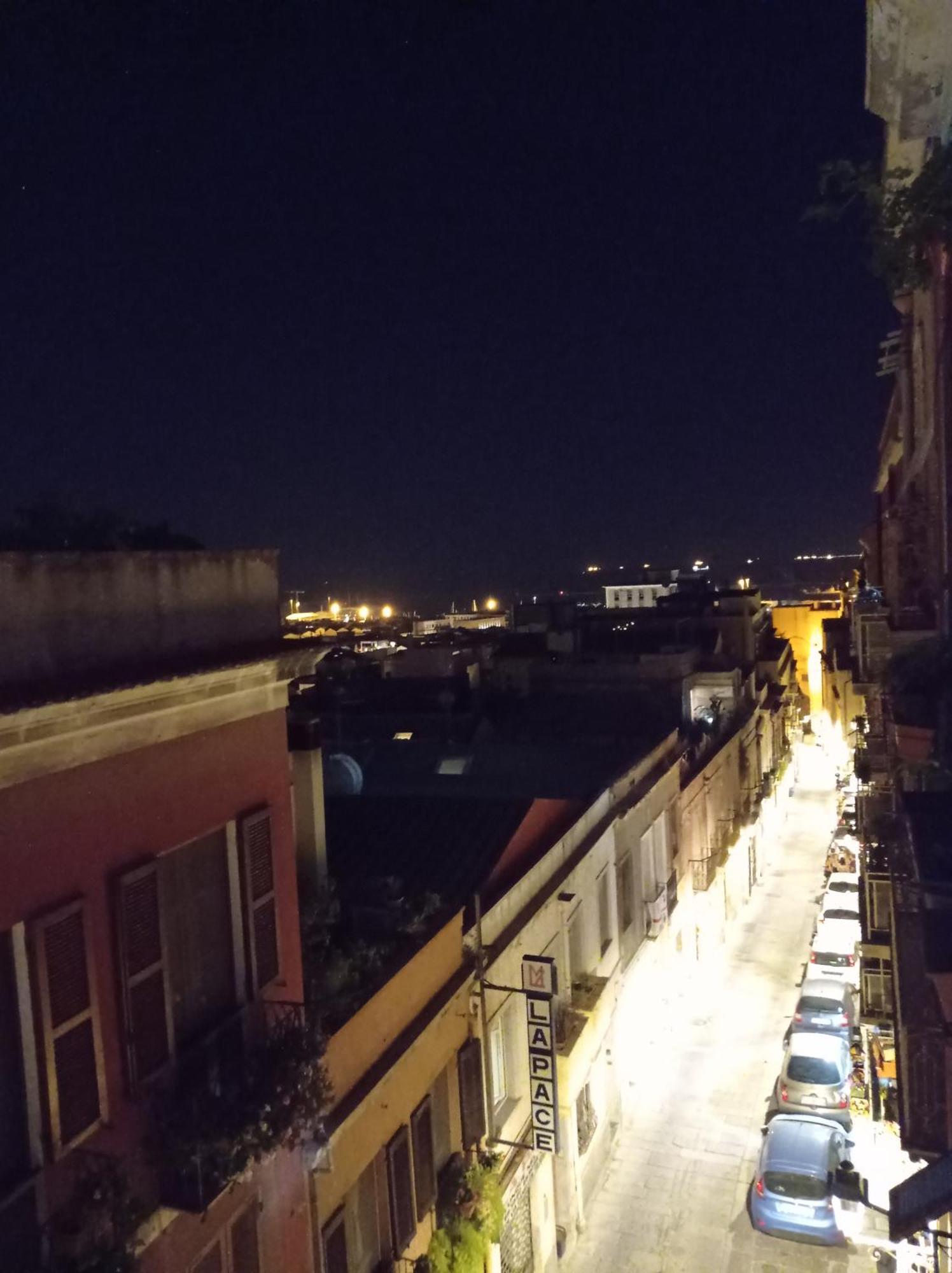 Central Moon Cagliari Vista Mare 객실 사진